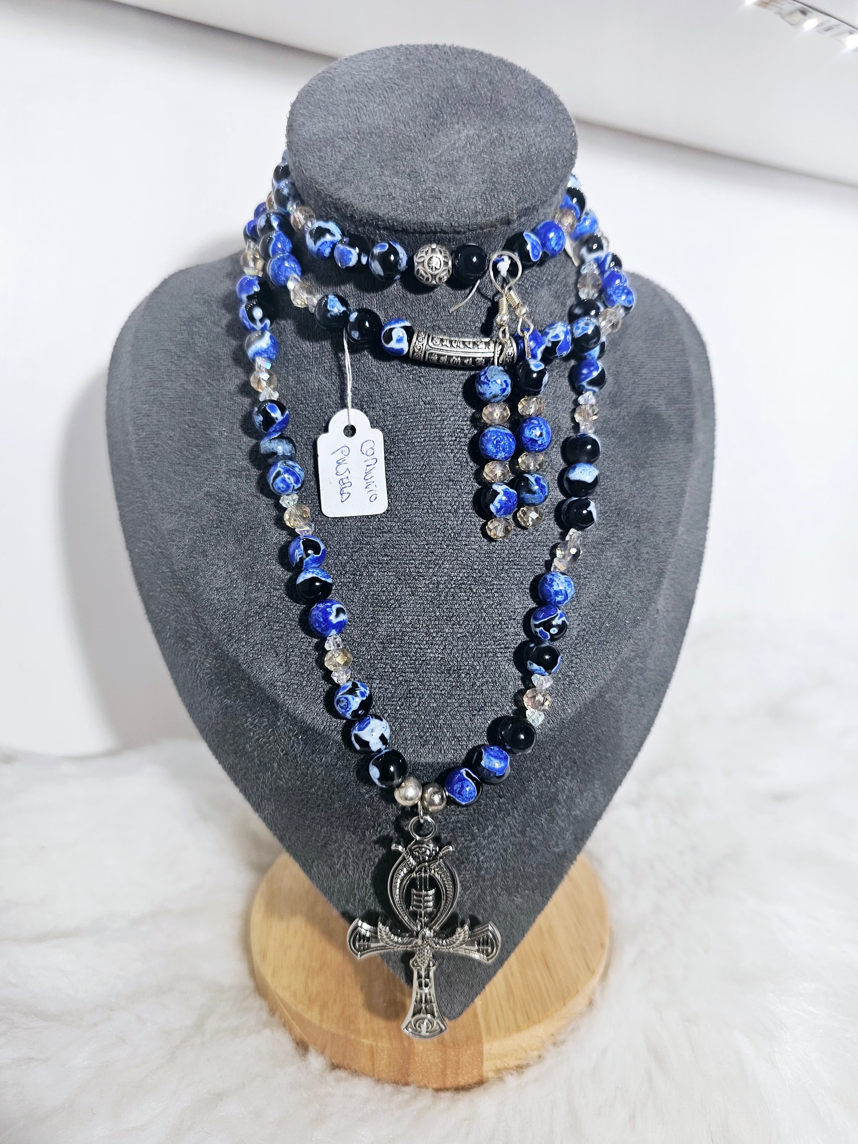 orgonitas piramides brujas cristales artesania minerales pirita cuarzos