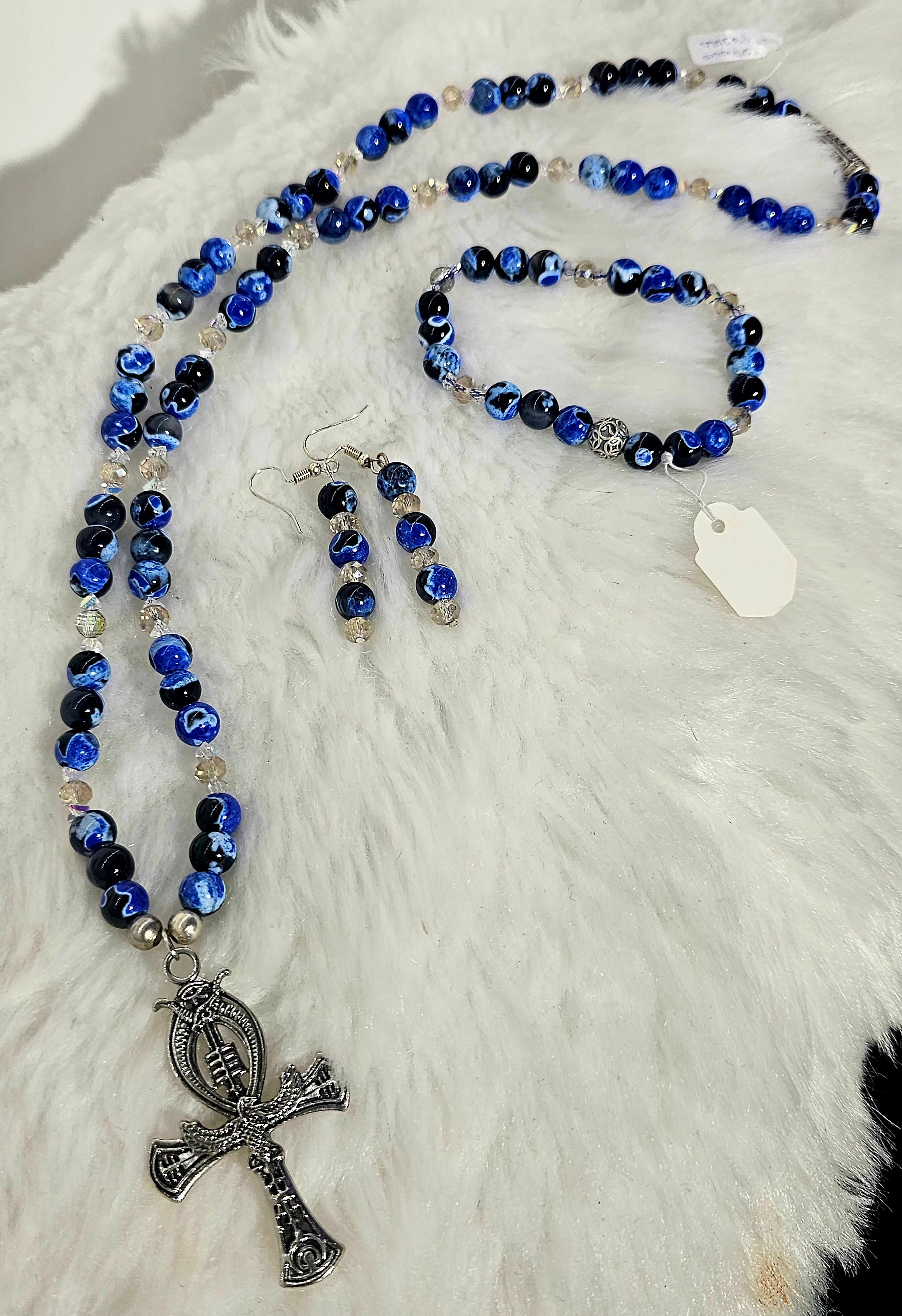 orgonitas piramides brujas cristales artesania minerales pirita cuarzos