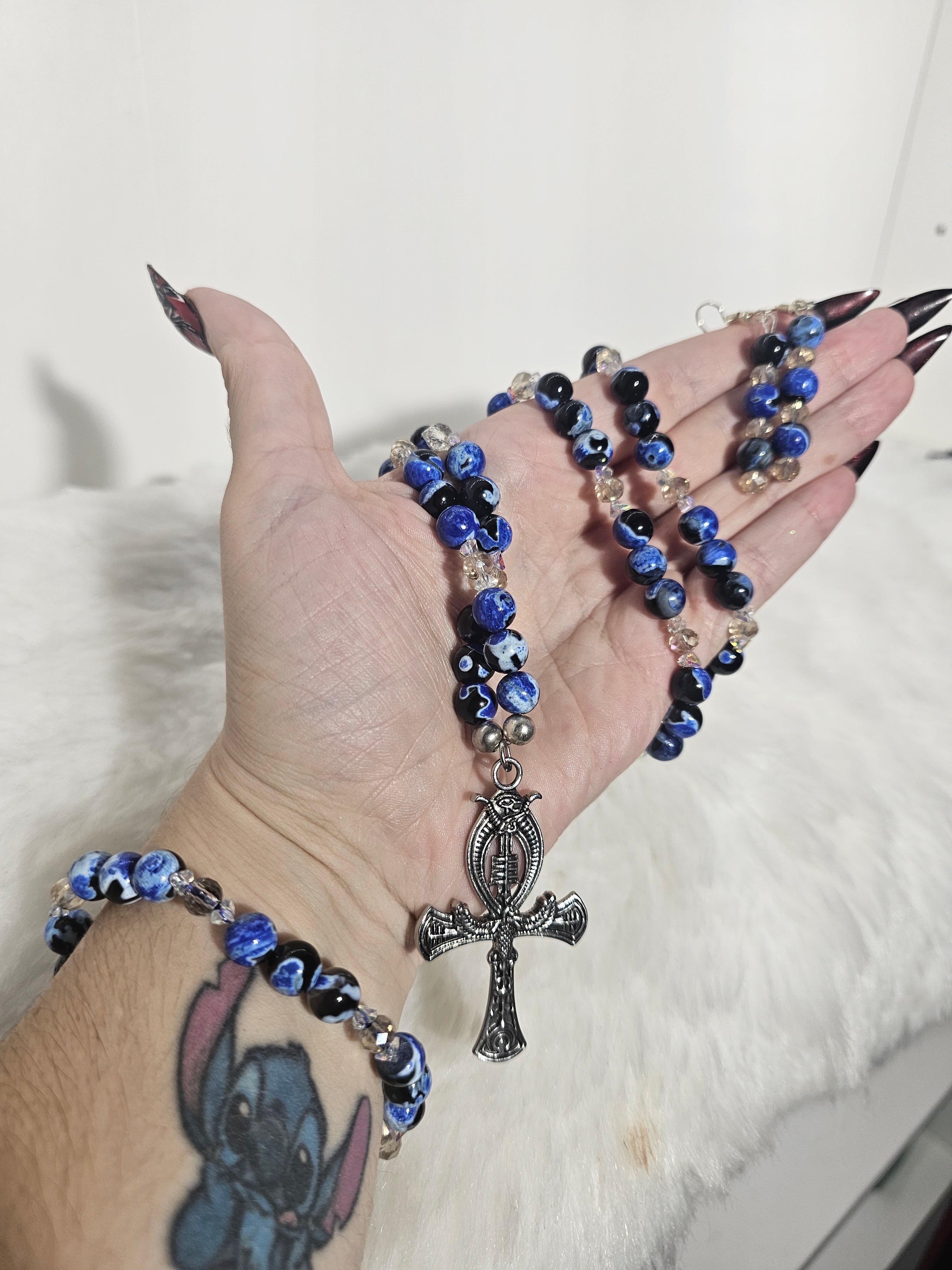 orgonitas piramides brujas cristales artesania minerales pirita cuarzos