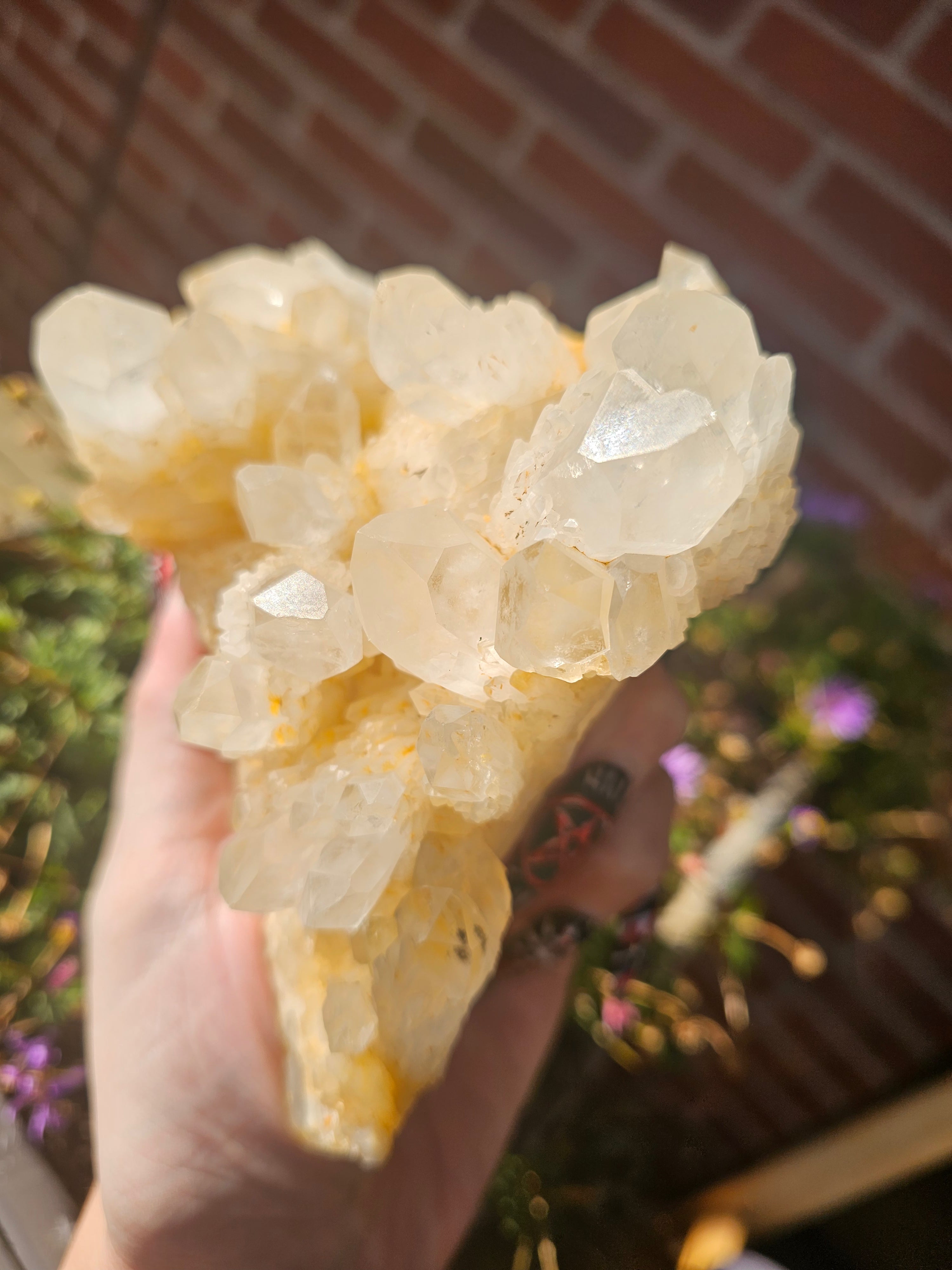 orgonitas piramides brujas cristales artesania minerales pirita cuarzos