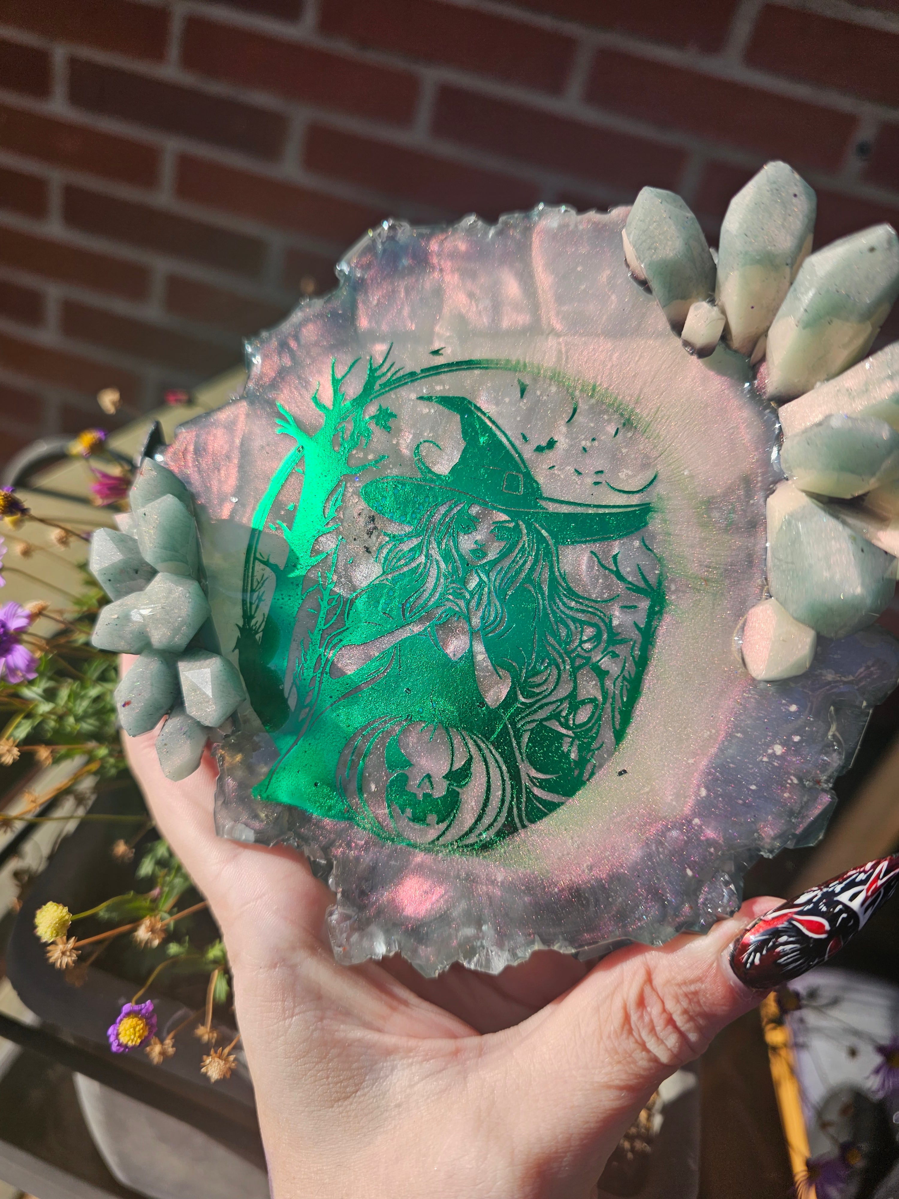 orgonitas piramides brujas cristales artesania minerales pirita cuarzos