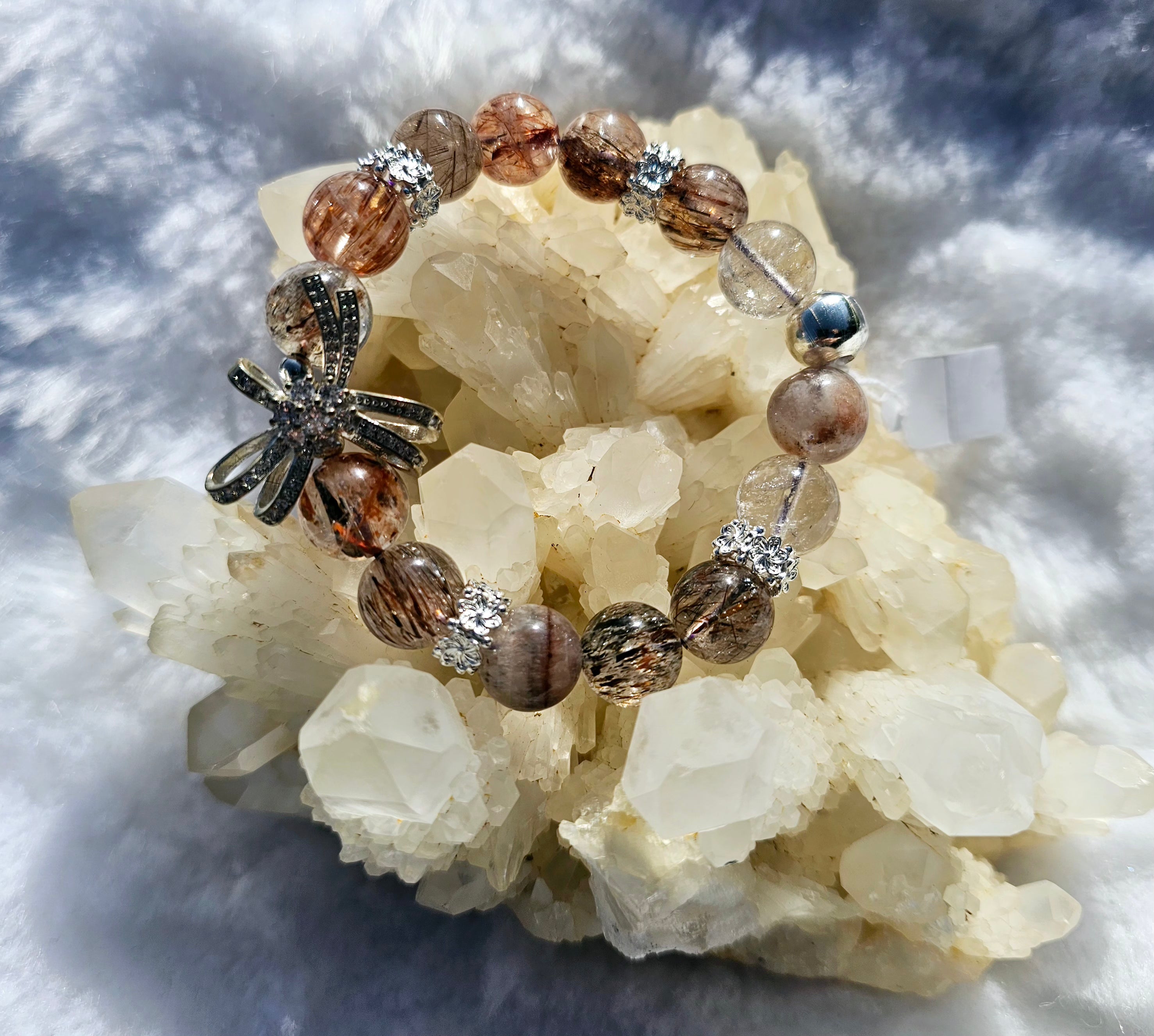 orgonitas piramides brujas cristales artesania minerales pirita cuarzos