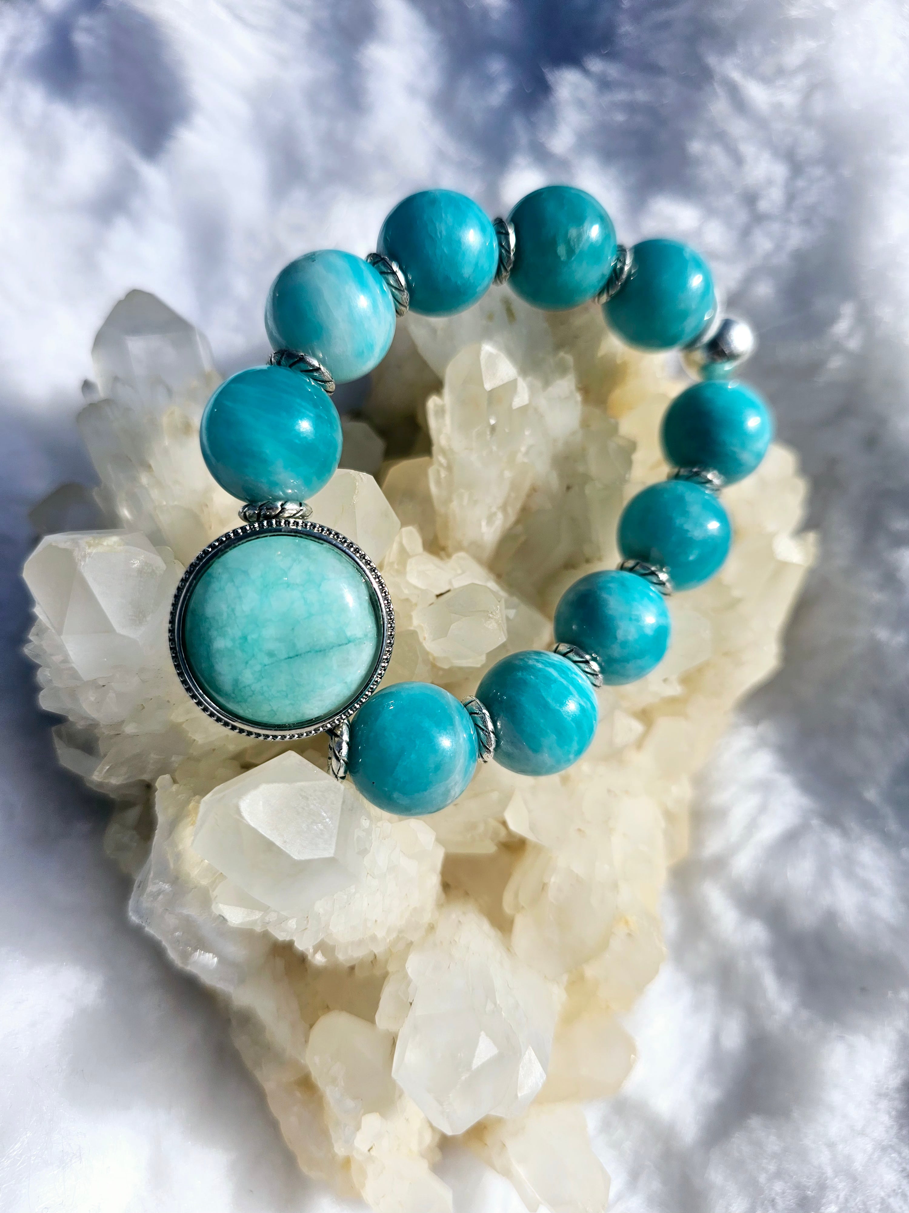 orgonitas piramides brujas cristales artesania minerales pirita cuarzos