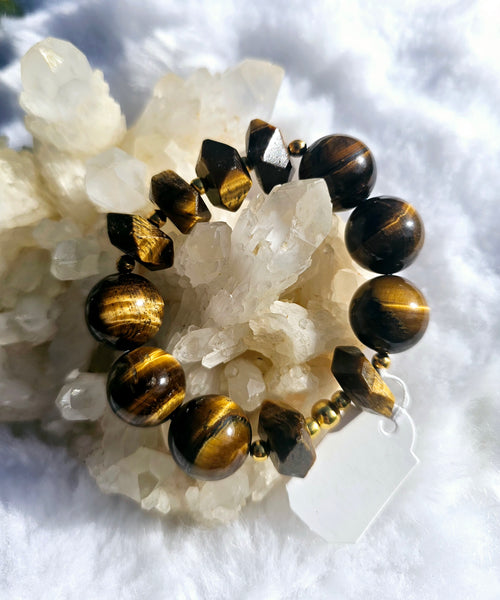 orgonitas piramides brujas cristales artesania minerales pirita cuarzos