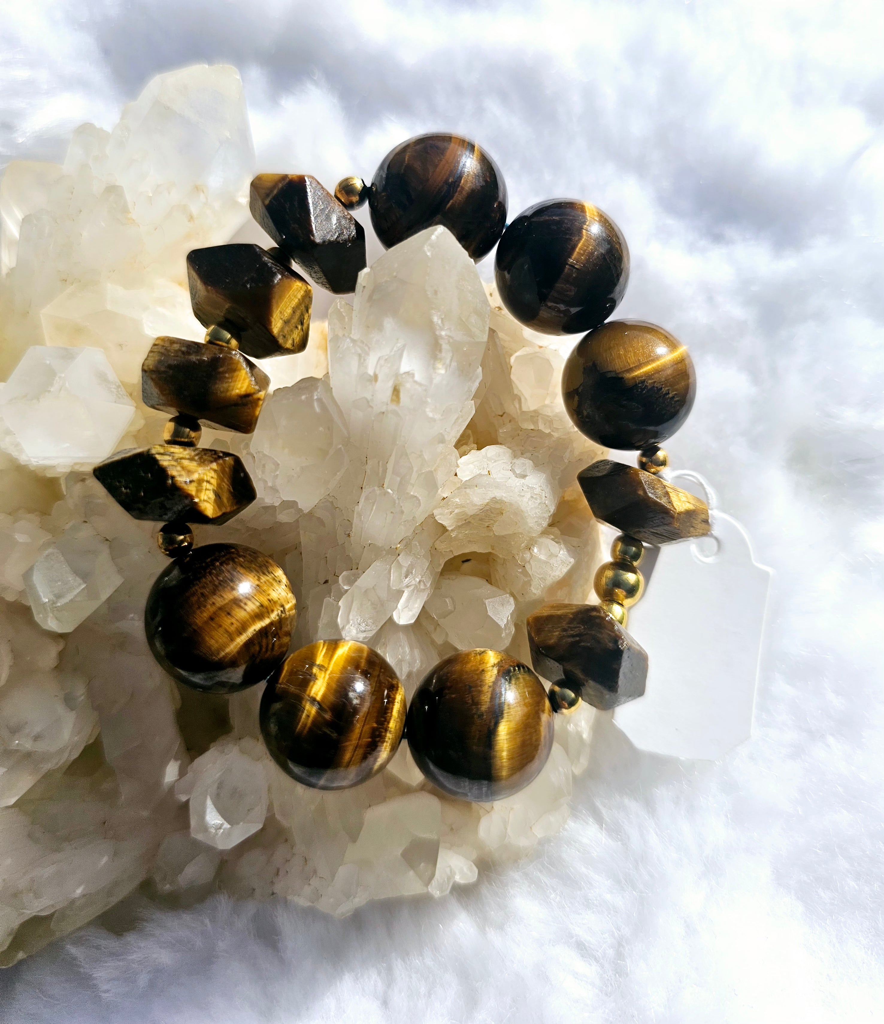 orgonitas piramides brujas cristales artesania minerales pirita cuarzos