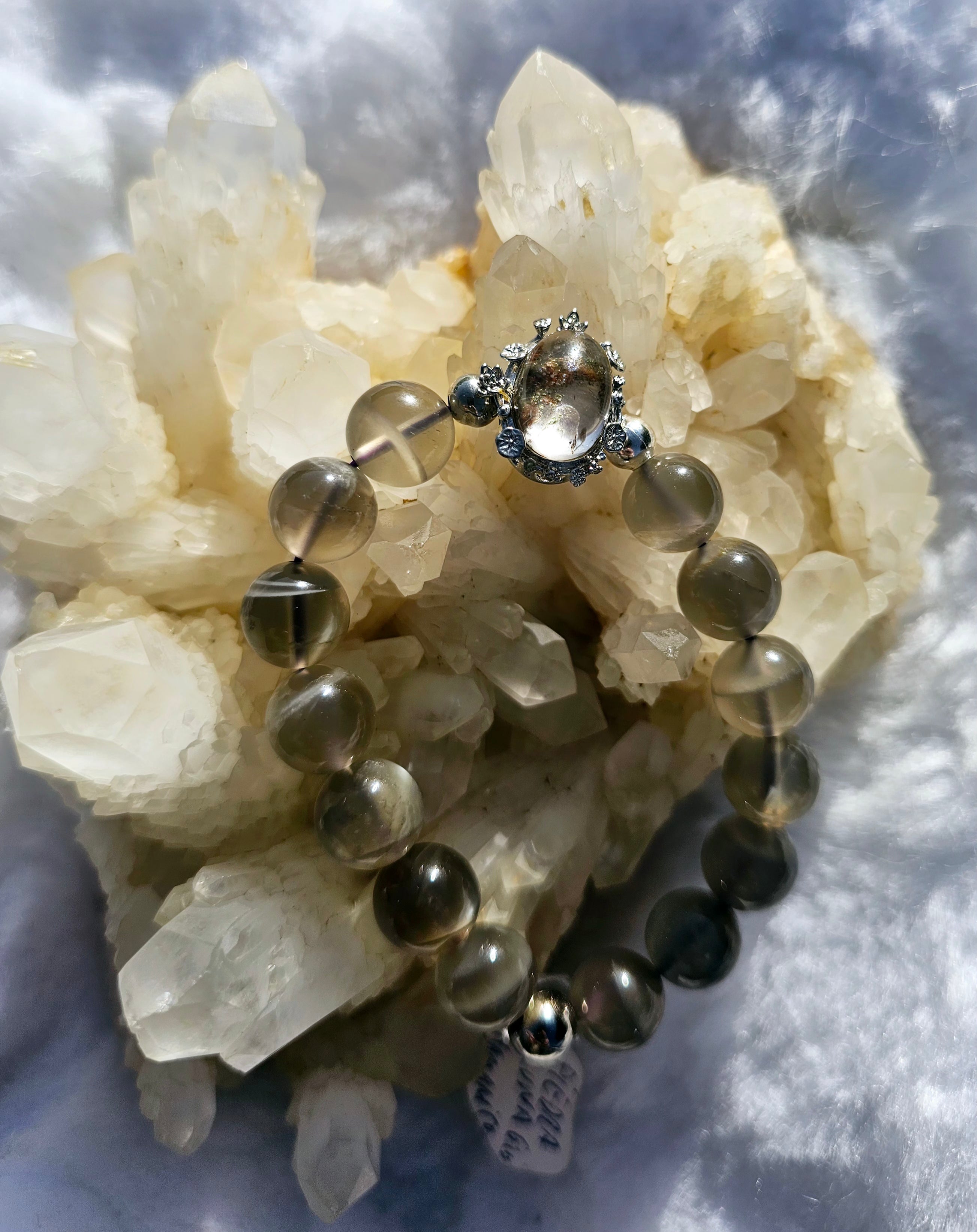 orgonitas piramides brujas cristales artesania minerales pirita cuarzos