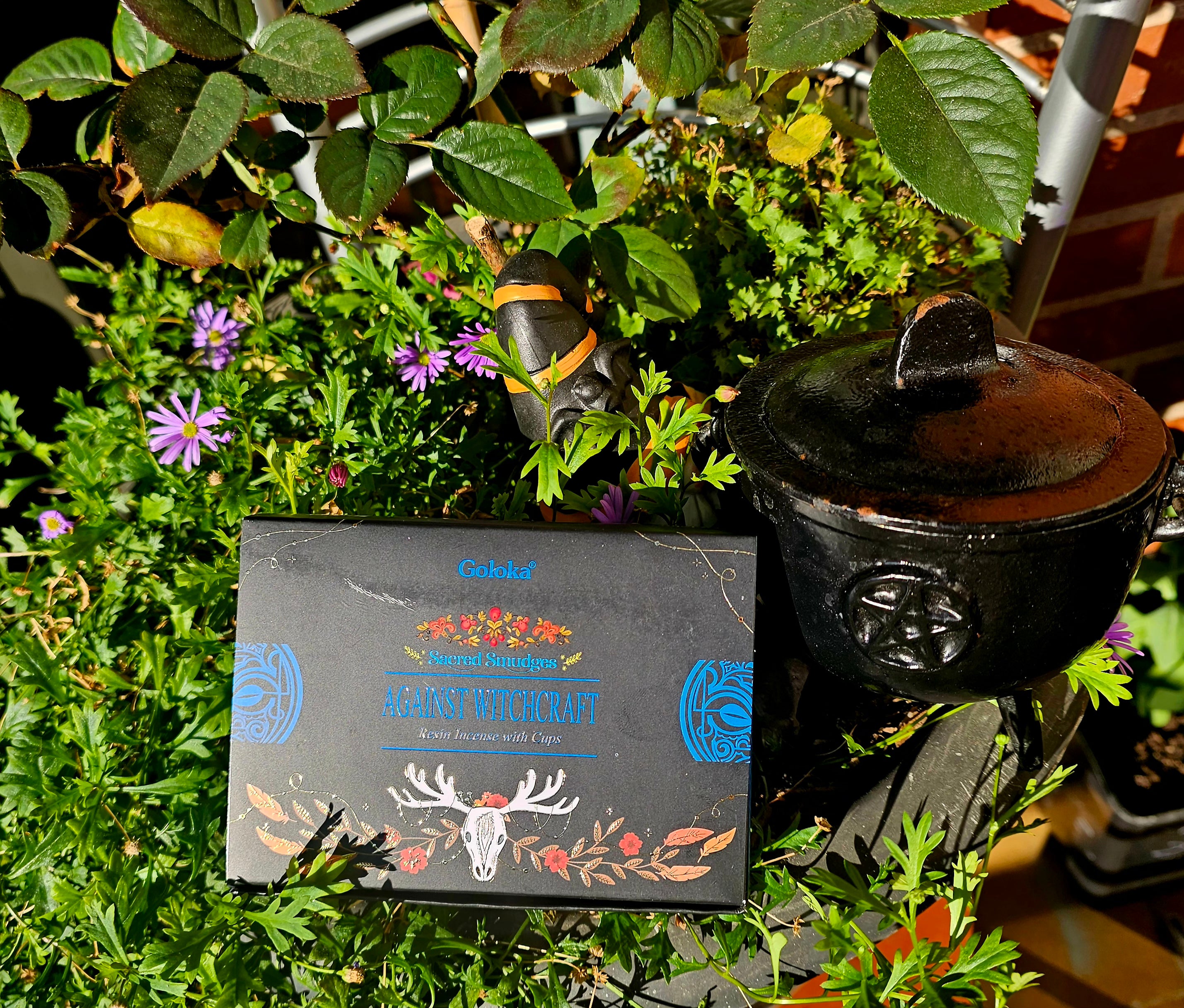 orgonitas piramides brujas cristales artesania minerales pirita cuarzos