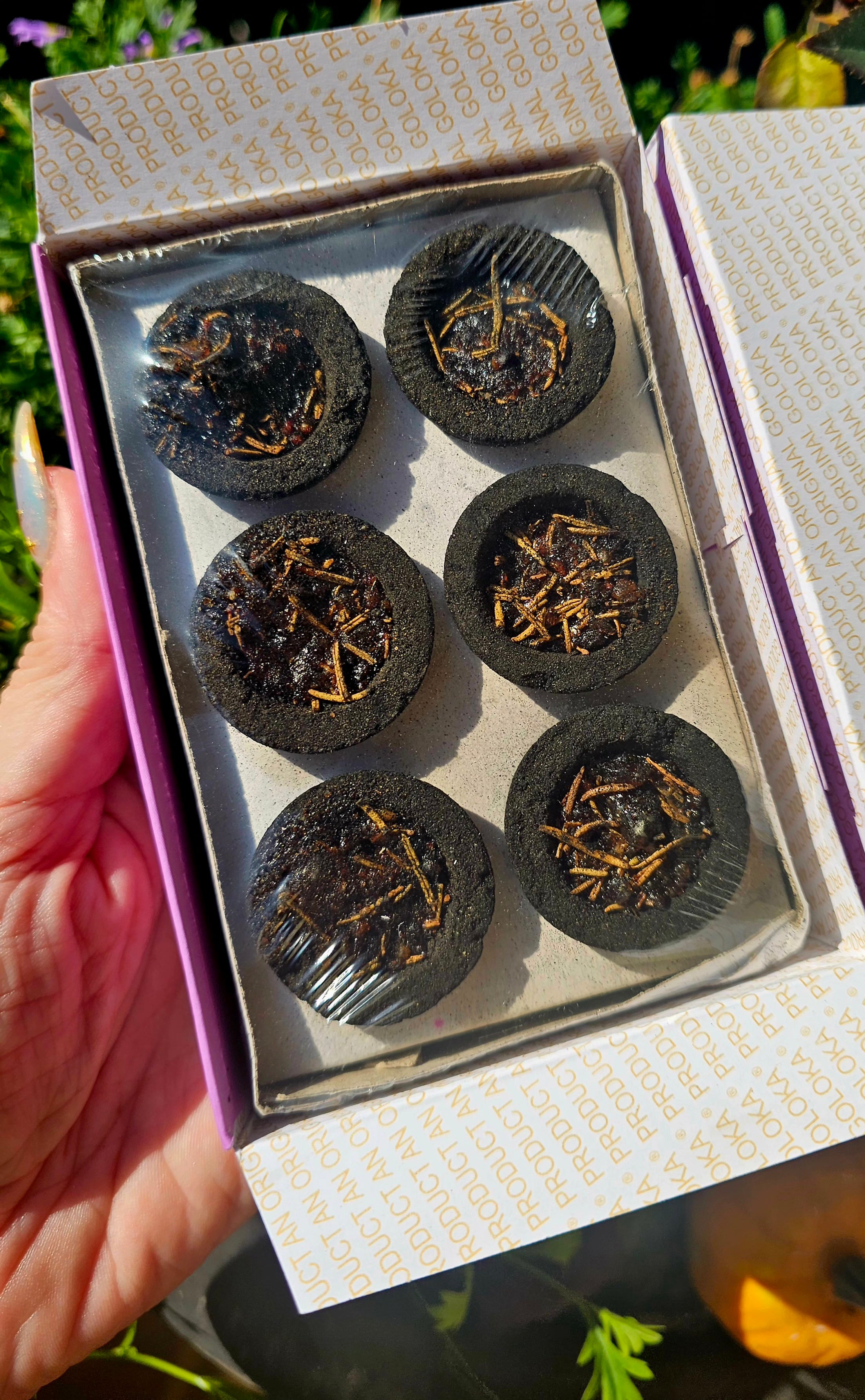 orgonitas piramides brujas cristales artesania minerales pirita cuarzos