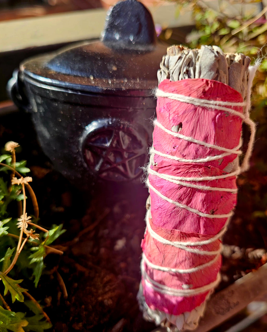 orgonitas piramides brujas cristales artesania minerales pirita cuarzos