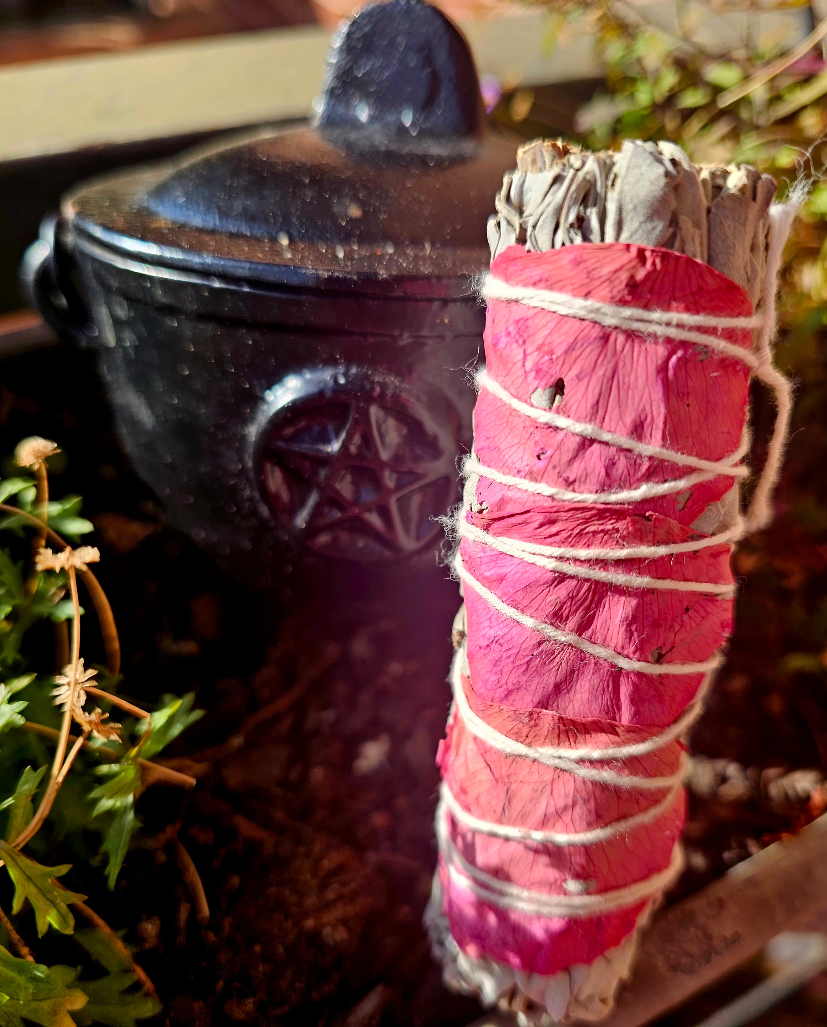 orgonitas piramides brujas cristales artesania minerales pirita cuarzos