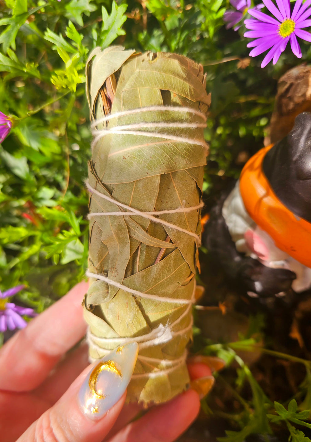 orgonitas piramides brujas cristales artesania minerales pirita cuarzos