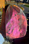 🔮 Labradorita Llama del Crepúsculo 🌅 Madagascar ✨ Pieza Única 1.300g 🌙💜