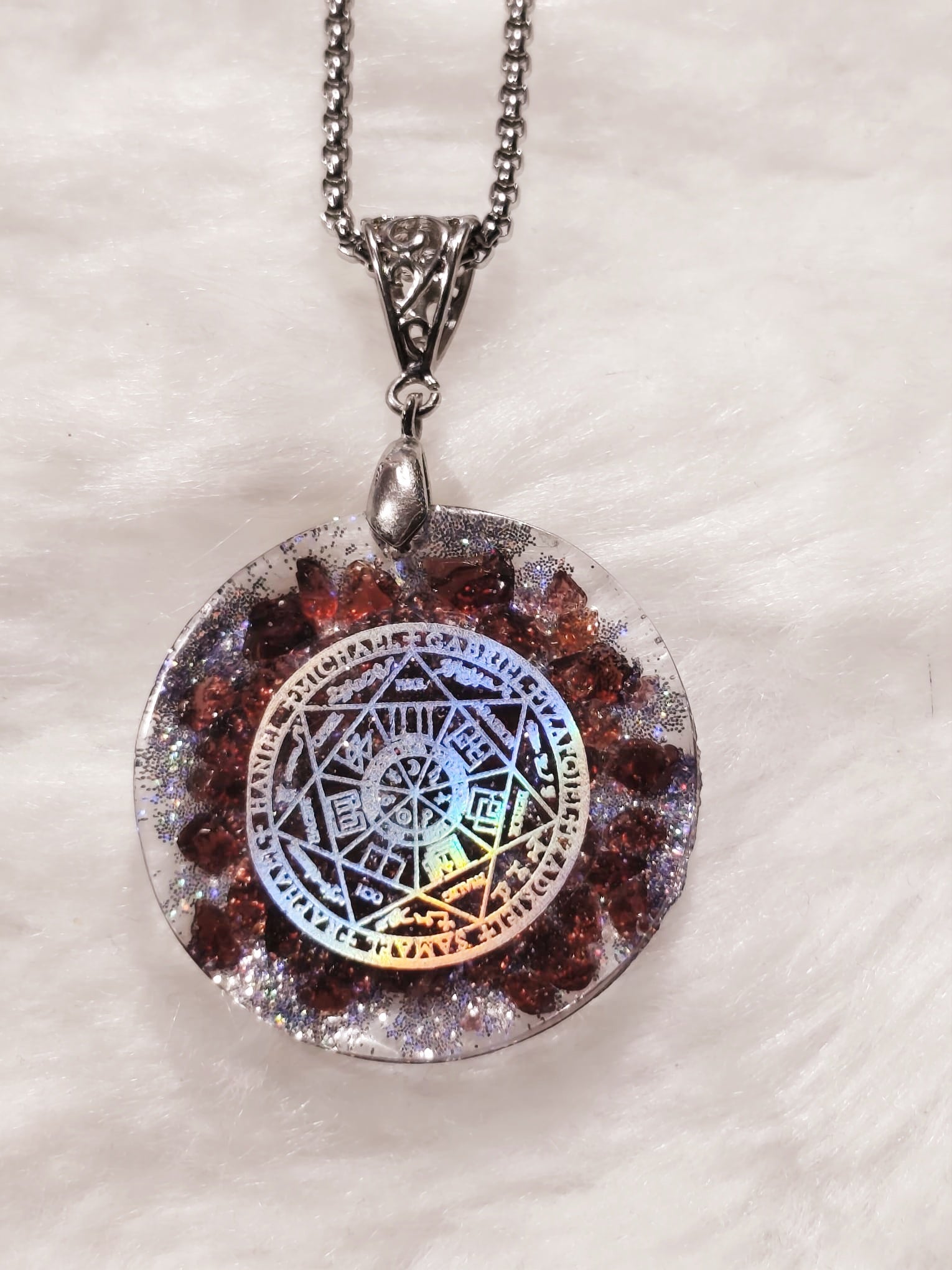 orgonitas piramides brujas cristales artesania minerales pirita cuarzos