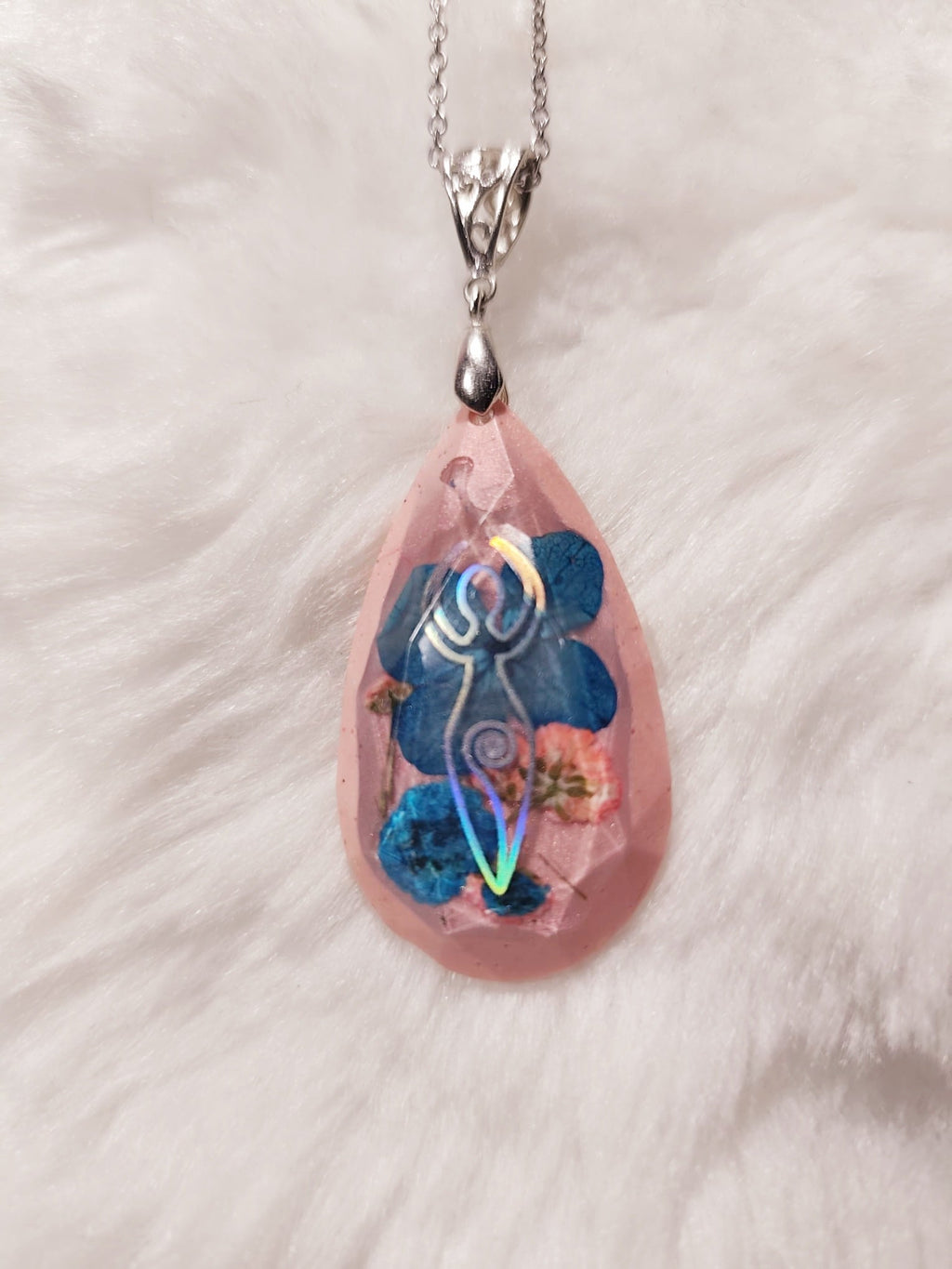 orgonitas piramides brujas cristales artesania minerales pirita cuarzos