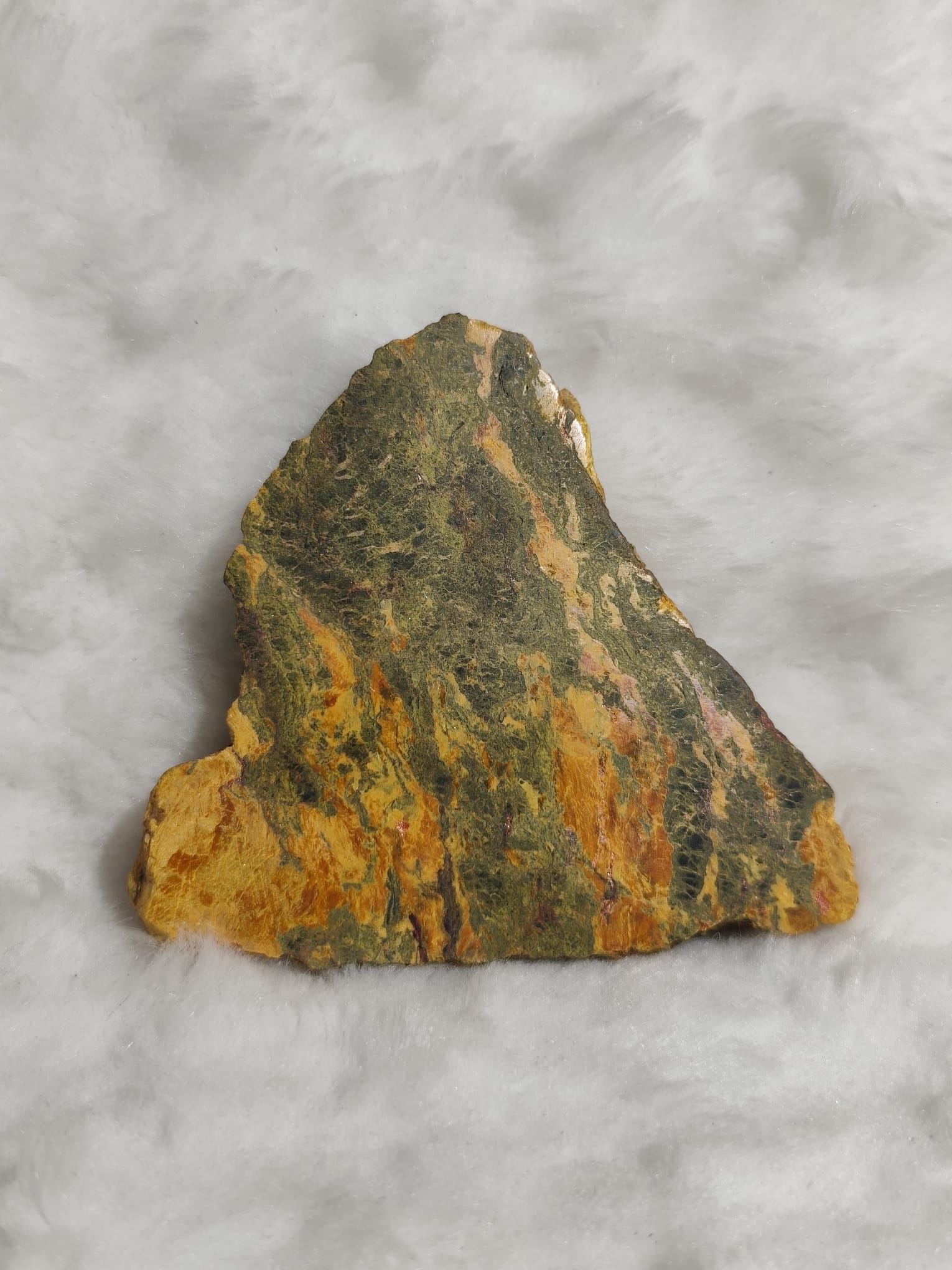 orgonitas piramides brujas cristales artesania minerales pirita cuarzos