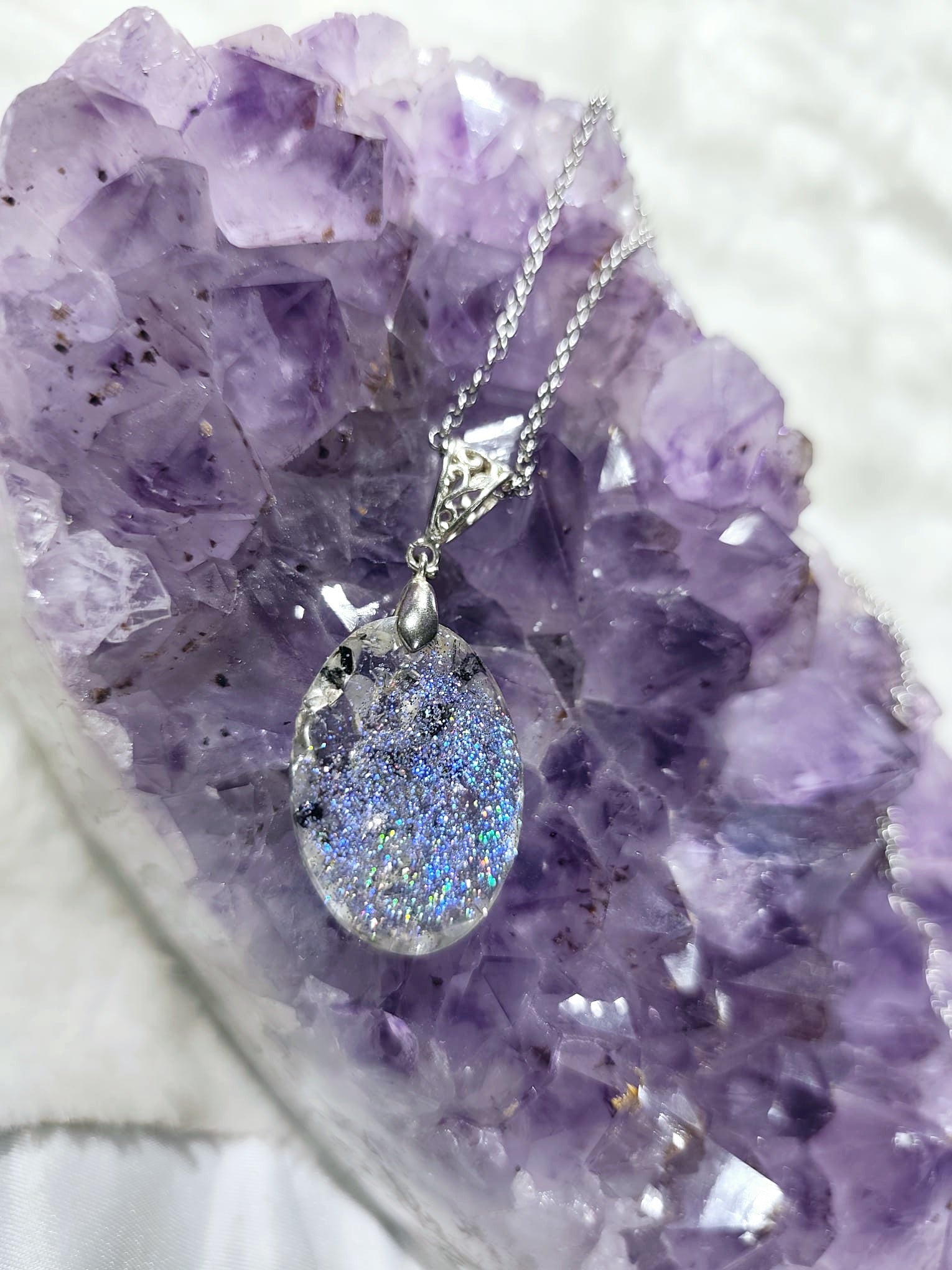 orgonitas piramides brujas cristales artesania minerales pirita cuarzos