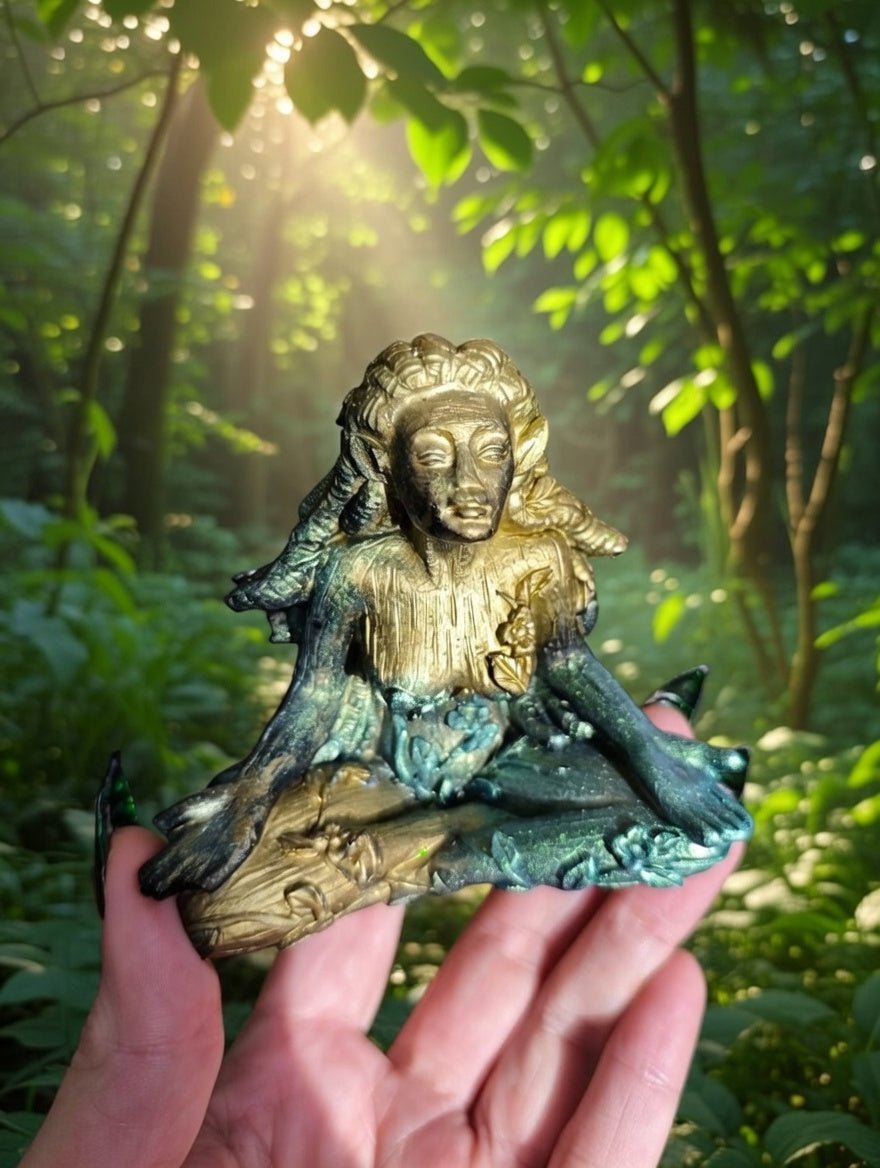 orgonitas piramides brujas cristales artesania minerales pirita cuarzos