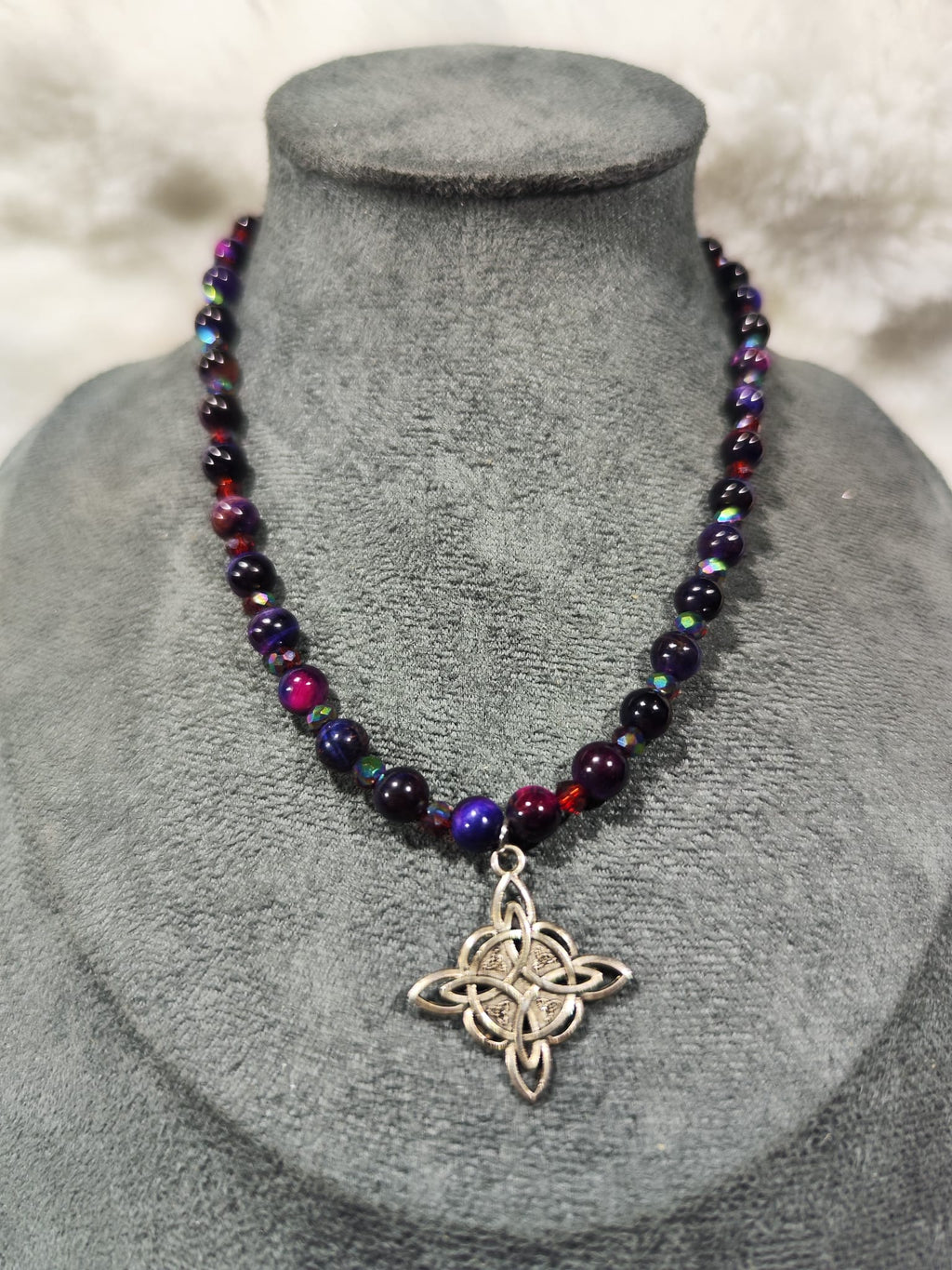 orgonitas piramides brujas cristales artesania minerales pirita cuarzos