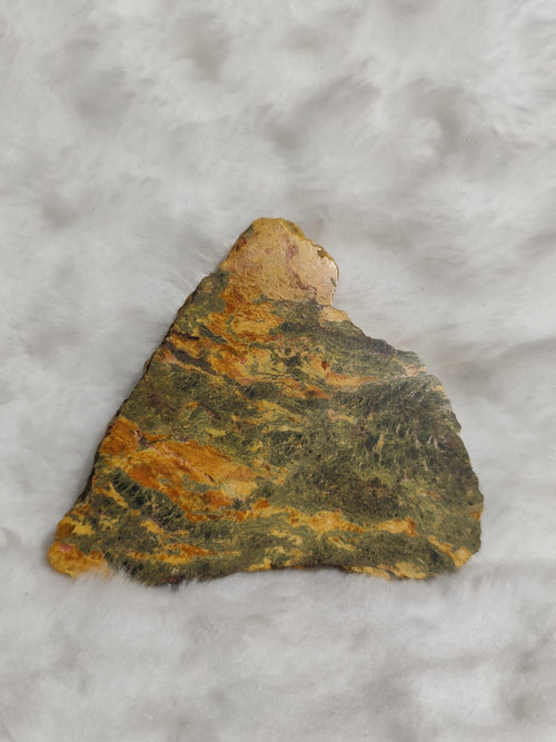 orgonitas piramides brujas cristales artesania minerales pirita cuarzos