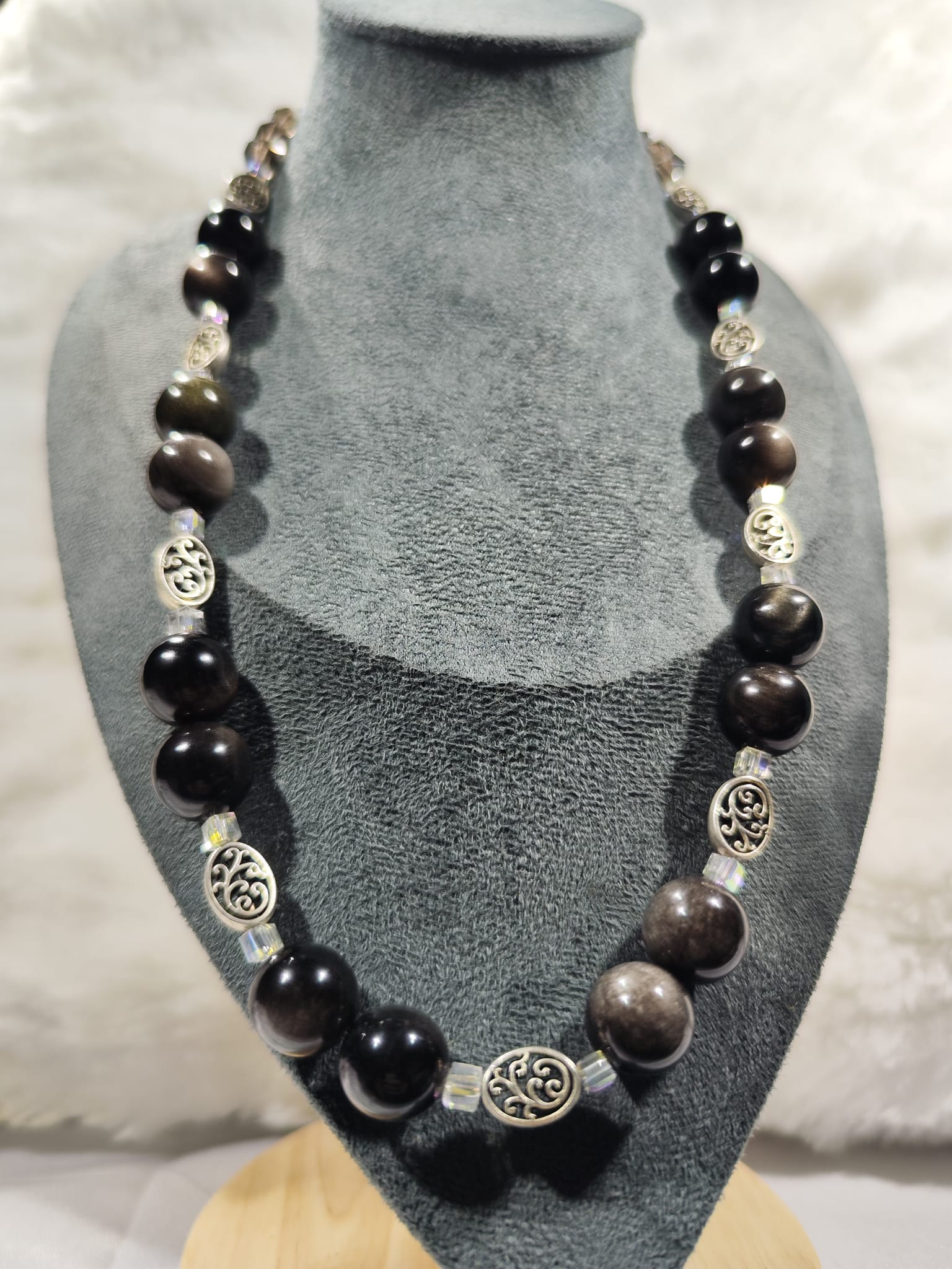 orgonitas piramides brujas cristales artesania minerales pirita cuarzos