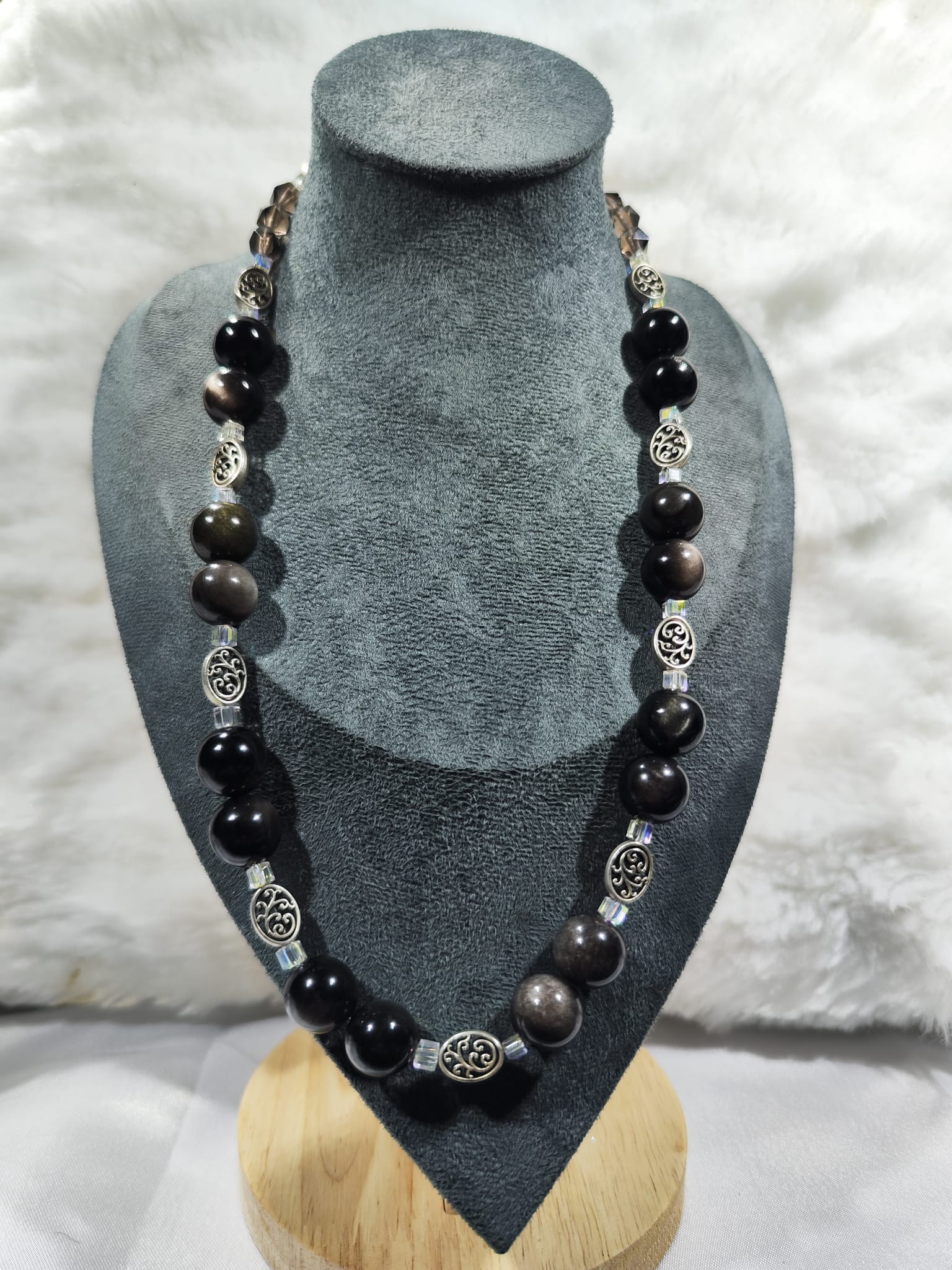 orgonitas piramides brujas cristales artesania minerales pirita cuarzos