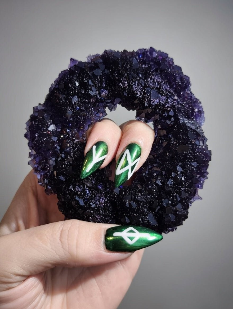 orgonitas piramides brujas cristales artesania minerales pirita cuarzos