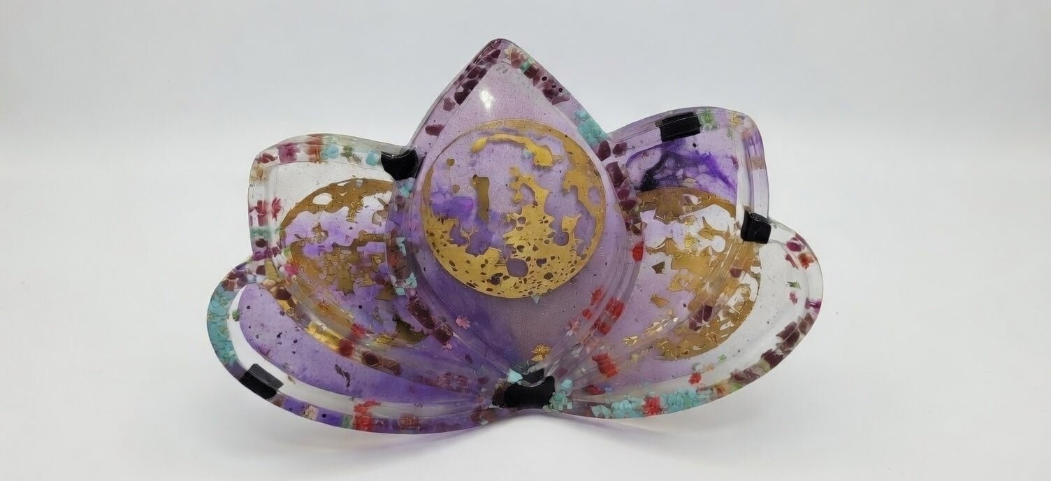 orgonitas piramides brujas cristales artesania minerales pirita cuarzos