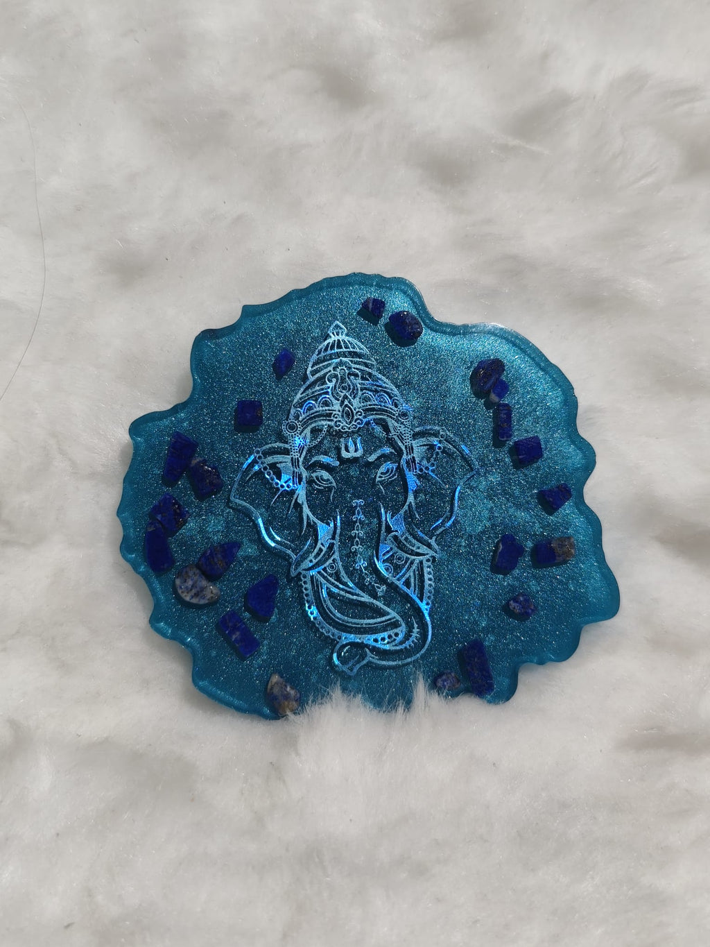 orgonitas piramides brujas cristales artesania minerales pirita cuarzos