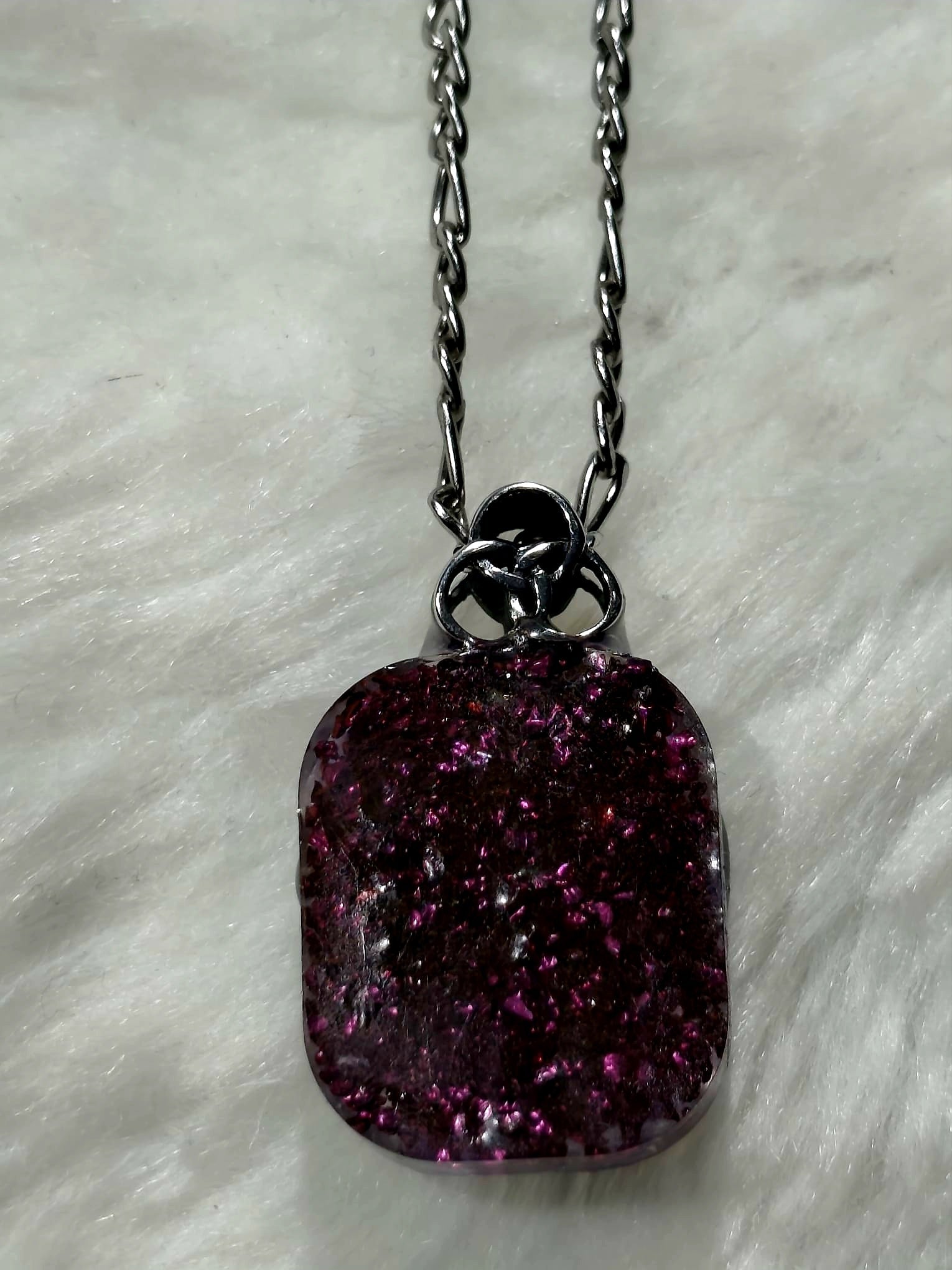 orgonitas piramides brujas cristales artesania minerales pirita cuarzos