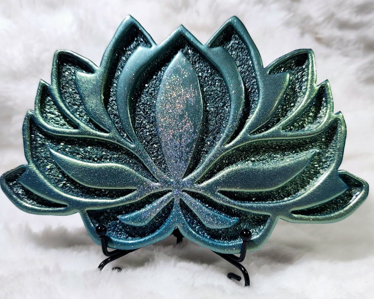 orgonitas piramides brujas cristales artesania minerales pirita cuarzos