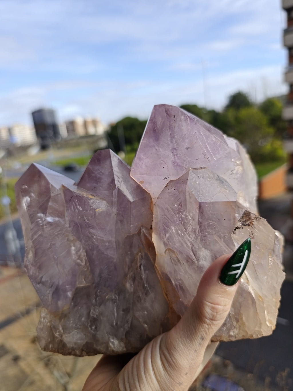 orgonitas piramides brujas cristales artesania minerales pirita cuarzos