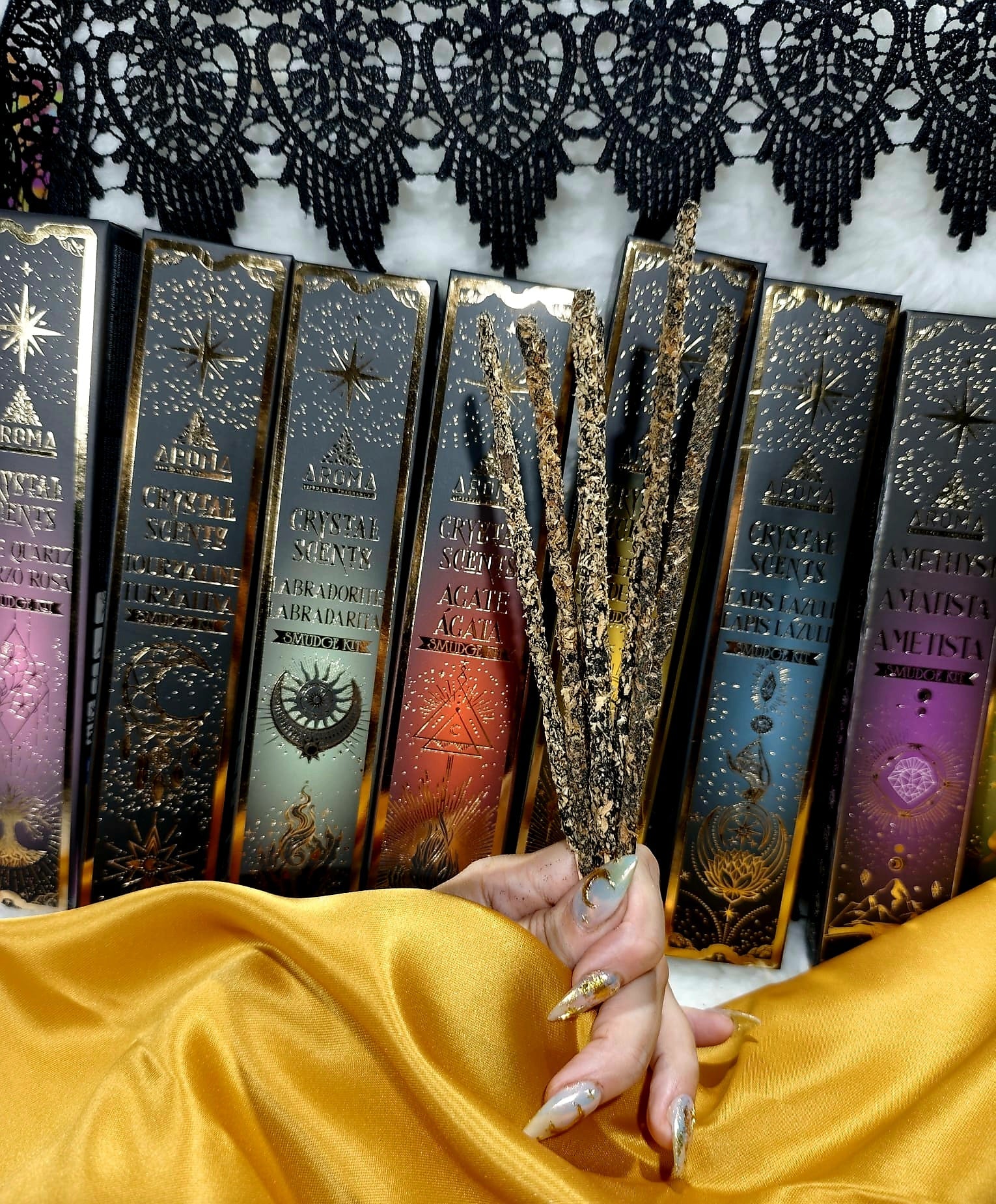 orgonitas piramides brujas cristales artesania minerales pirita cuarzos