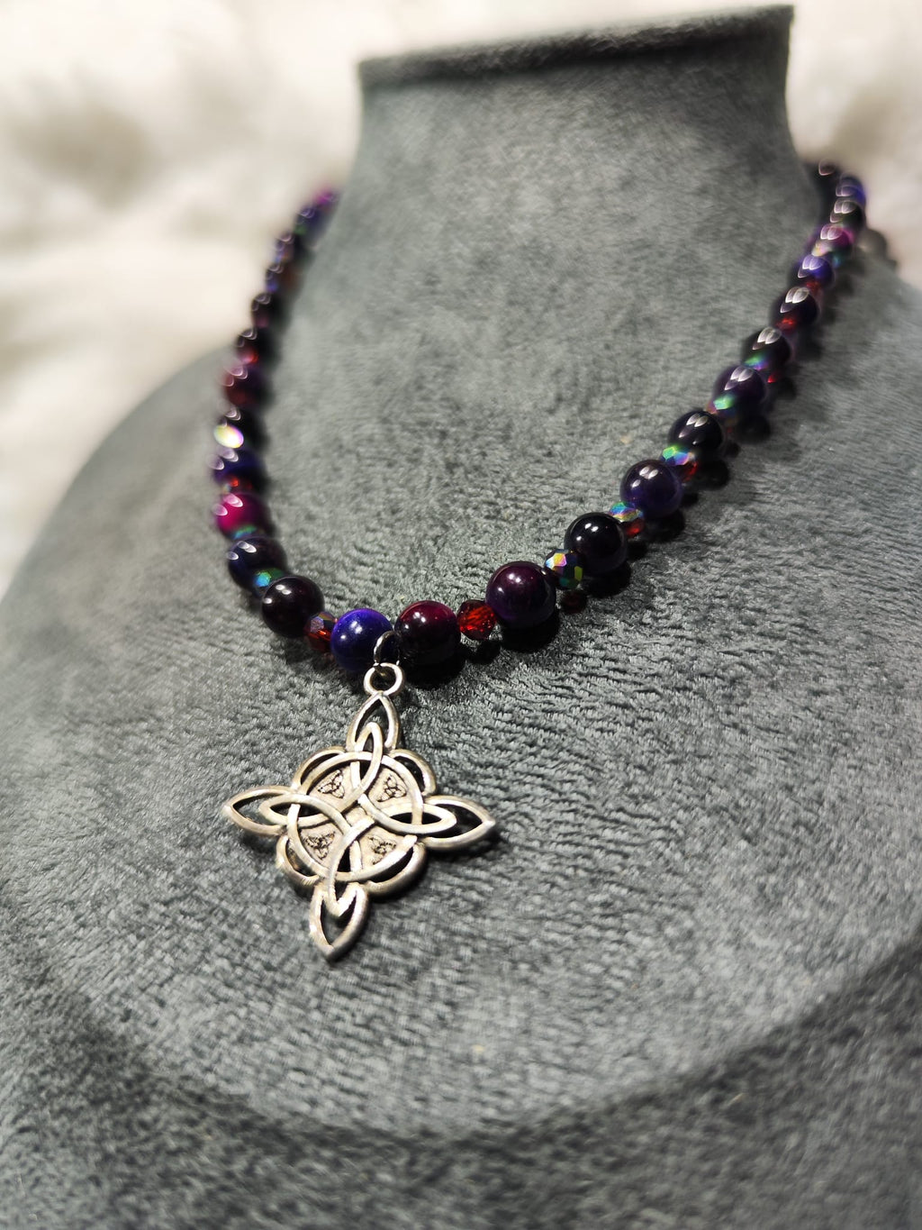 orgonitas piramides brujas cristales artesania minerales pirita cuarzos