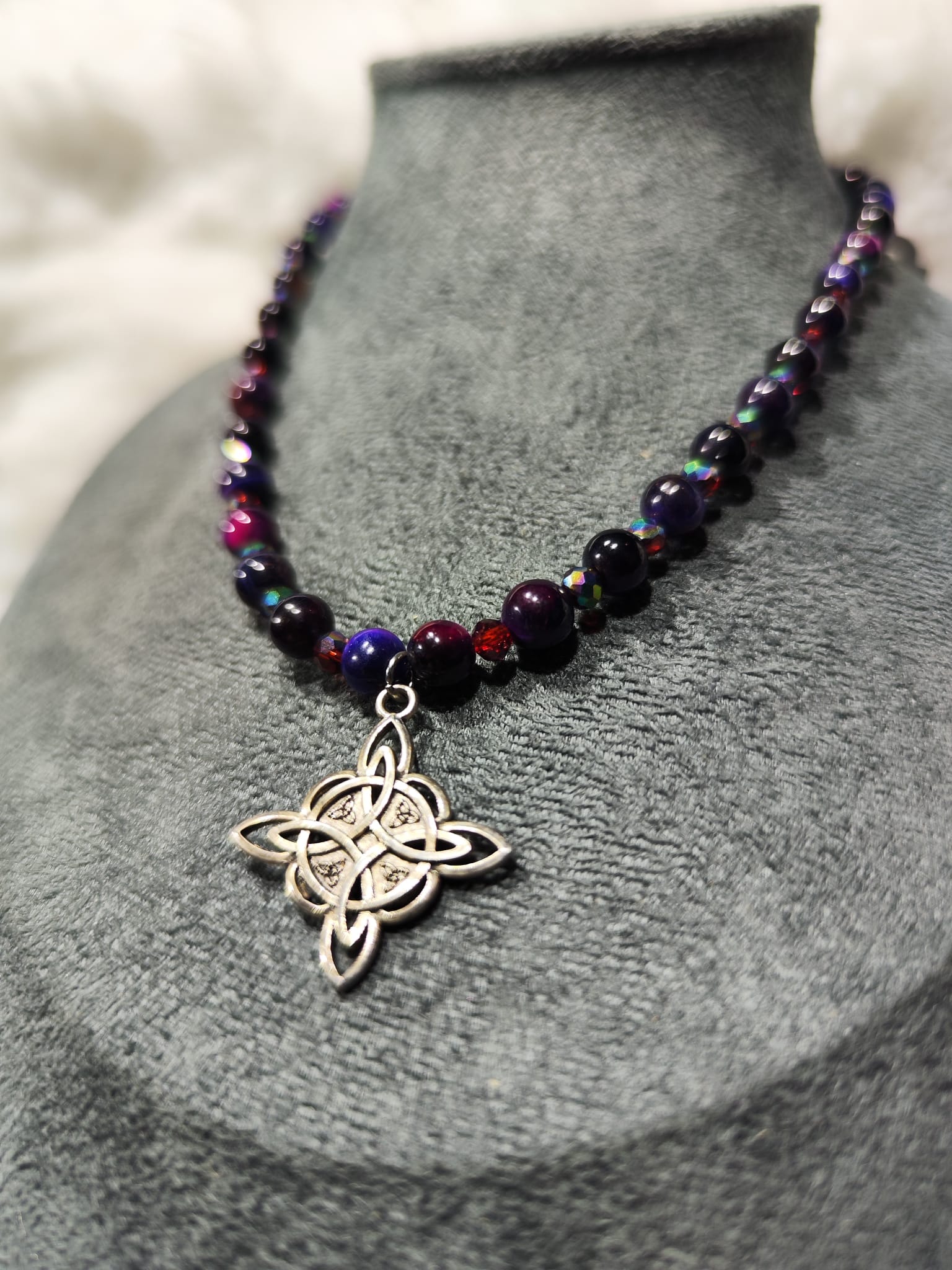 orgonitas piramides brujas cristales artesania minerales pirita cuarzos