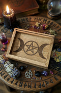 🕱️ Caja de Madera Triple Diosa | Para Tarot, Minerales y Tesoros Mágicos