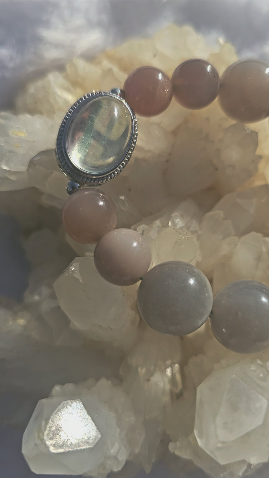 Pulsera Luna Mística - Piedra Luna Melocotón y Cuarzo Místico